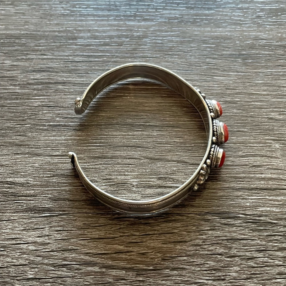 Vintage Coral and Sterling Silver Bracelet - Picture 5 of 6
